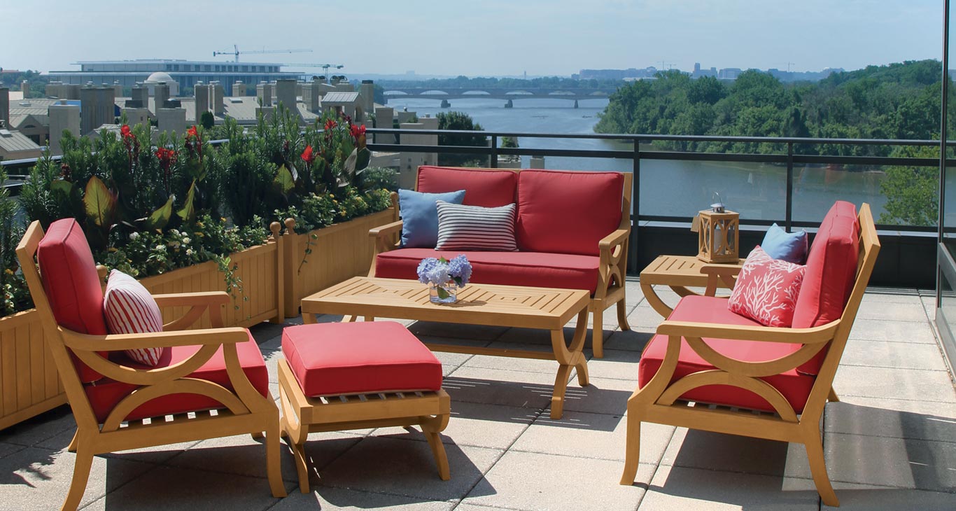 New York's Premier Source For Teak Outdoor Furniture